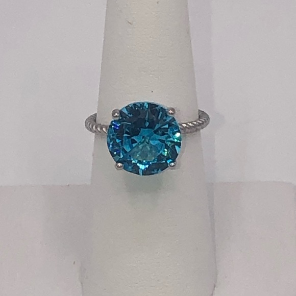 4ct Blue Apatite Ring - Picture 12 of 15
